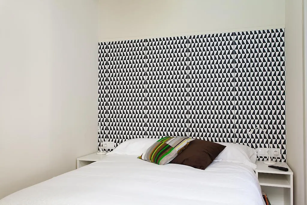 Always Barcelona Apartments - Sagrada Familia 0*,  Spain