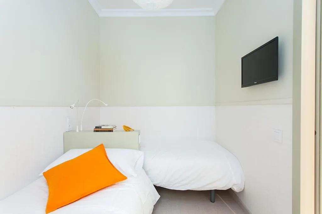 Always Barcelona Apartments - Sagrada Familia Spain