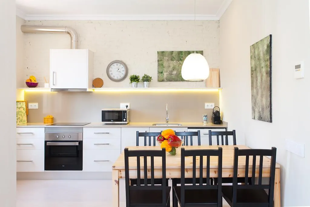 Always Barcelona Apartments - Sagrada Familia Spain